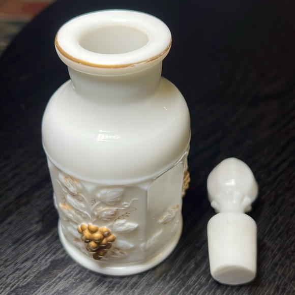 Westmoreland Paneled Grape Milk Glass Perfume Cologne Bottle - Picture 6 of 10